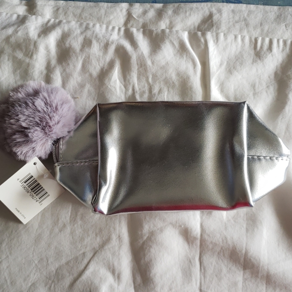 NWT - Nordstrom Beauty makeup bag with fur pull